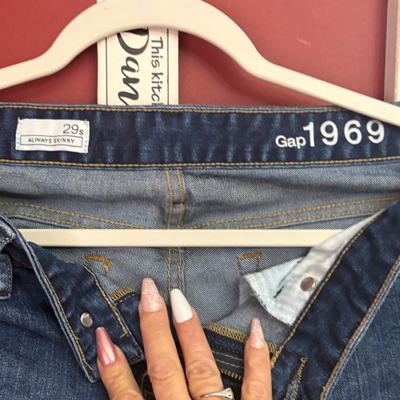 Classic Blue Denim Gap Jeans - Picture 2 of 4